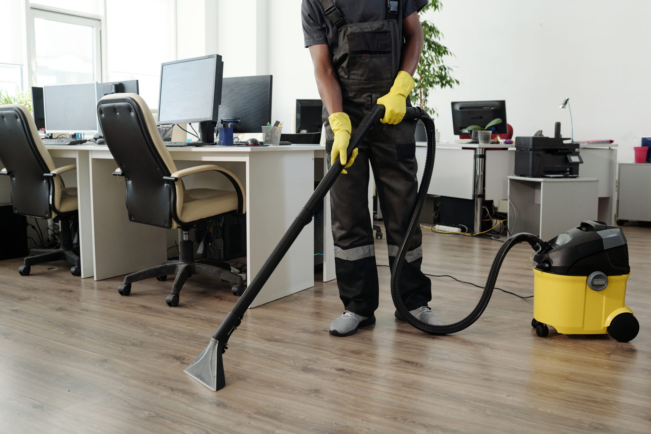 Claris Cleaning Team